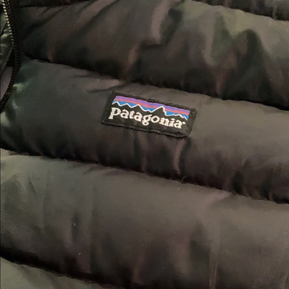 CHILDREN’S PUFFER PATAGONIA VEST. SIZE XL (12/14) - Picture 3 of 3